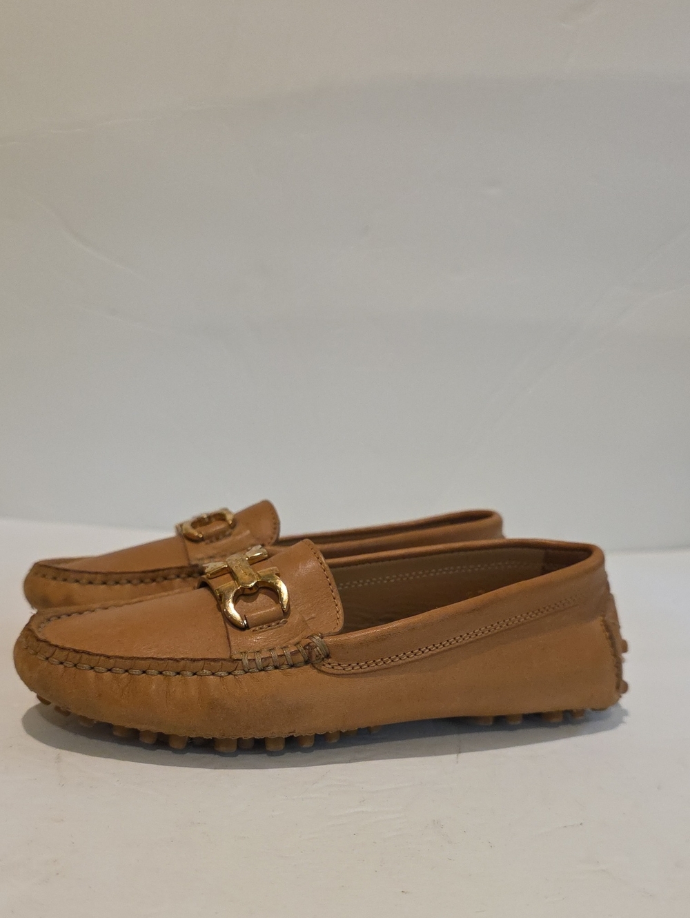 Ferragamo Tan Leather Driving Loafers with Gold Hardware Size 27